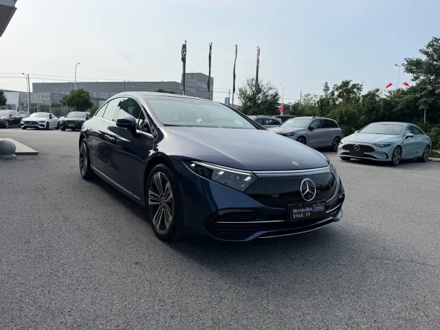 Mercedes-Benz EQS — Фото автомобиля 3