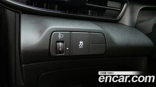 Hyundai AVANTE Новый Avante (CN7) — Фото автомобиля 25