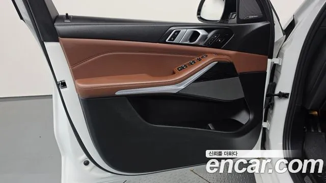 BMW X5 xDrive 40i M Sport — Фото автомобиля 18