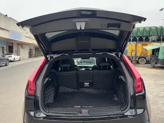 Cadillac XT4 — Фото автомобиля 18