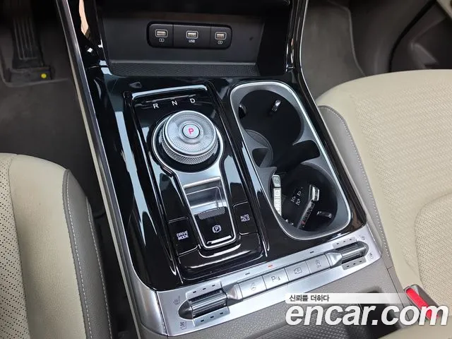 Kia Carnival 4th Gen — Фото автомобиля 12