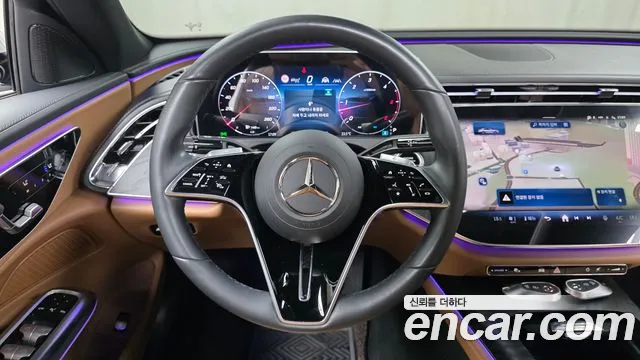 Mercedes-Benz E-Class — Фото автомобиля 14
