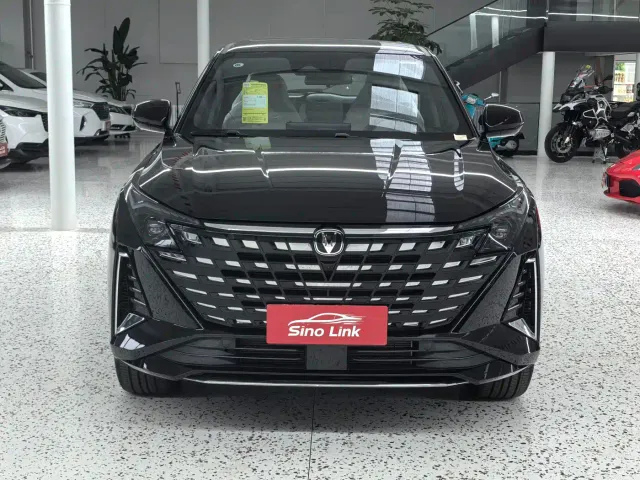 Changan UNI-Z — Фото автомобиля 2