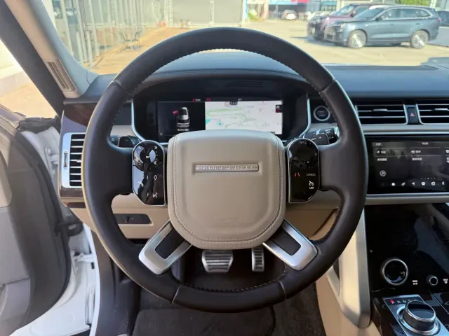 Land Rover Range Rover — Фото автомобиля 29