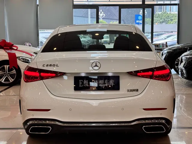 Mercedes-Benz C-Class — Фото автомобиля 4