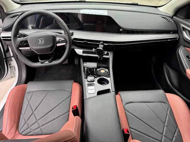 Changan Eado 2023 Enjoy Edition PLUS Blue Whale NE 1.4T GDI DCT Premium Edition — Фото автомобиля 6