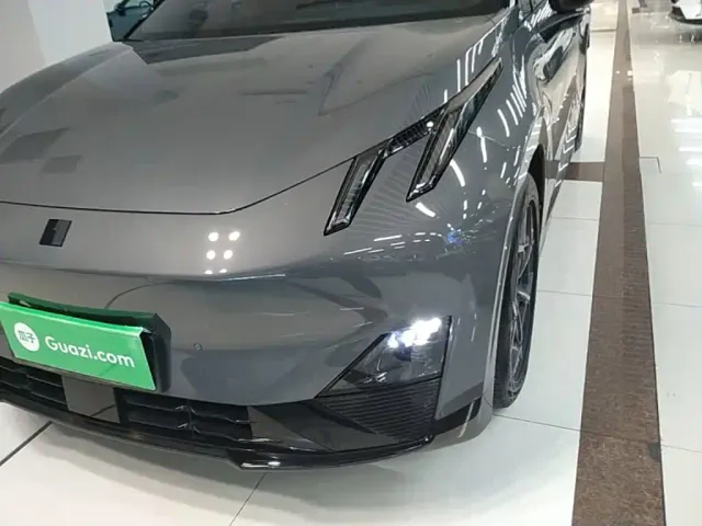 Lynk & Co Z20 — Фото автомобиля 23