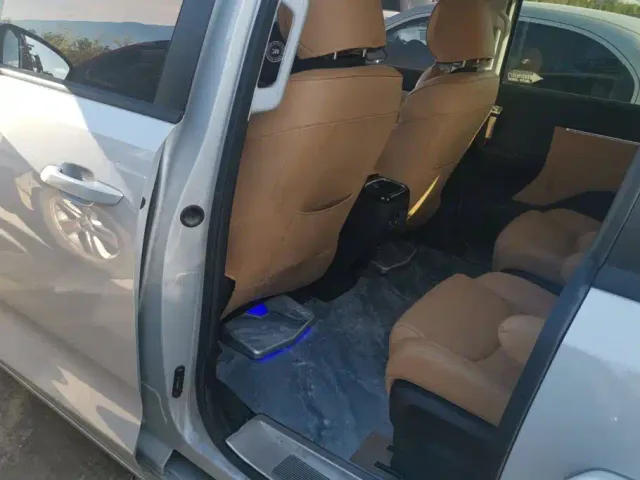 Wuling Starlight 730 — Фото автомобиля 11