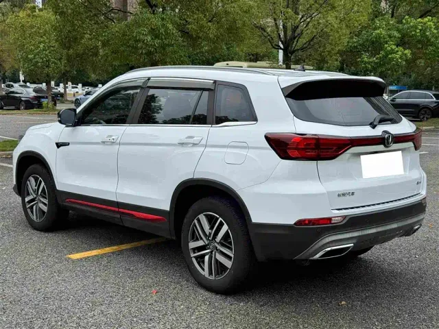 Changan CS75 — Фото автомобиля 13