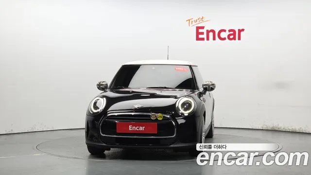 MINI Cooper — Фото автомобиля 3