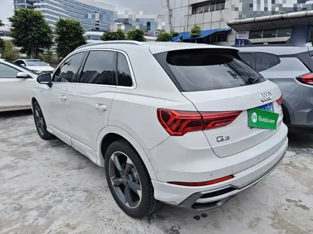 Audi Q3 — Фото автомобиля 4