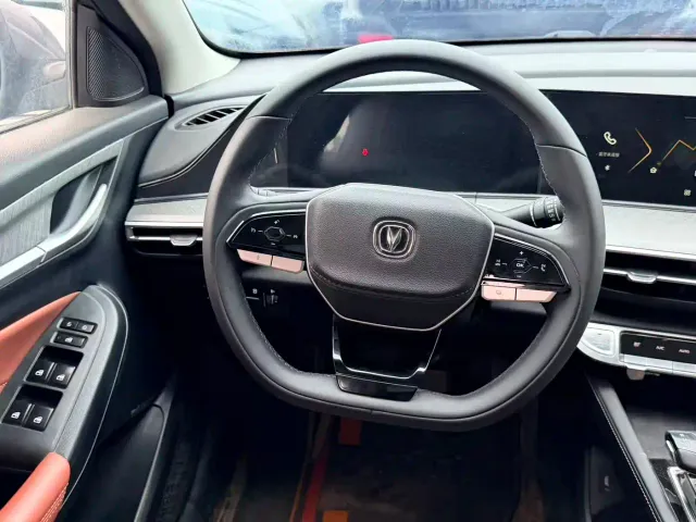 Changan Eado — Фото автомобиля 7