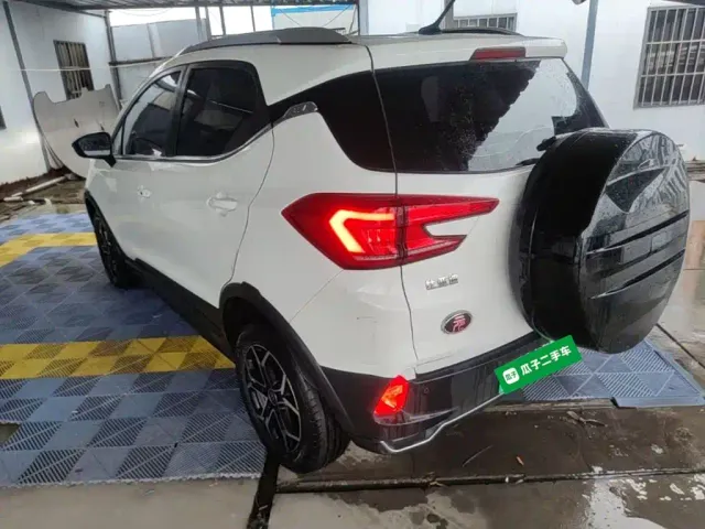 BYD Yuan Pro — Фото автомобиля 4