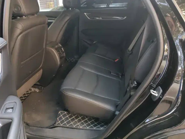 Cadillac XT5 — Фото автомобиля 11