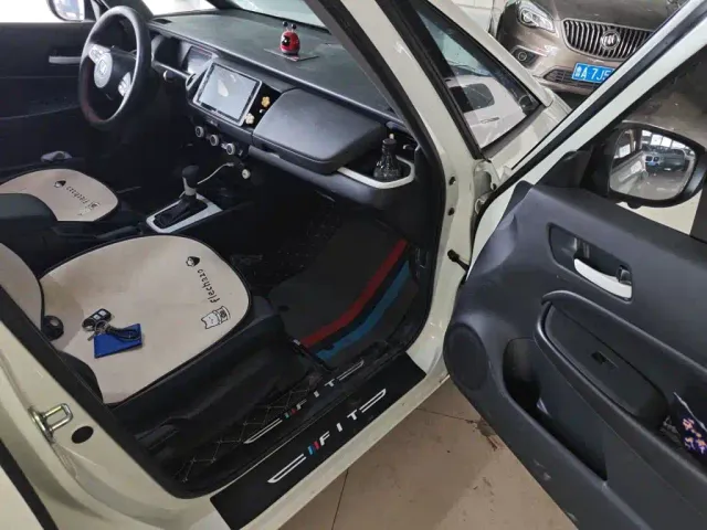 Honda Fit — Фото автомобиля 19