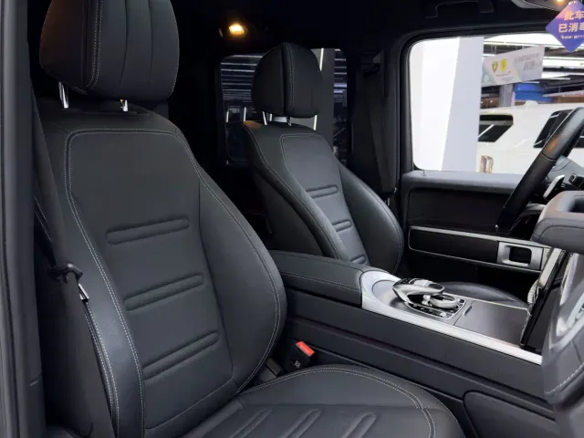 Mercedes-Benz G-Class — Фото автомобиля 14