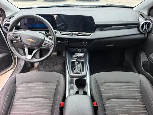 Chevrolet Monza — Фото автомобиля 10