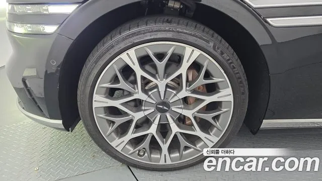 Genesis G90 — Фото автомобиля 5