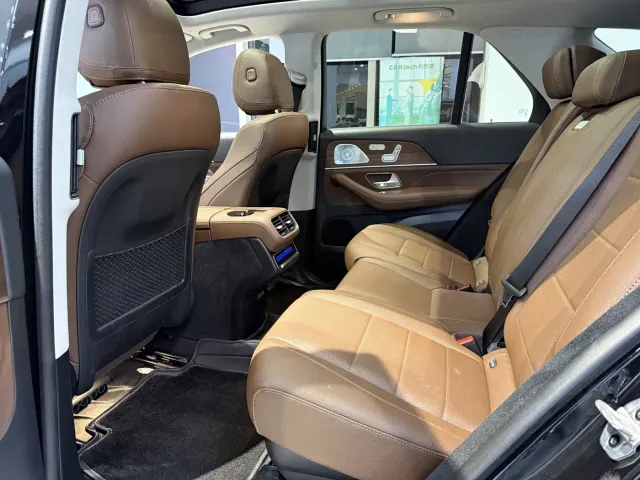 Mercedes-Benz GLE-Class — Фото автомобиля 8