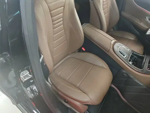Mercedes-Benz E-Class — Фото автомобиля 24