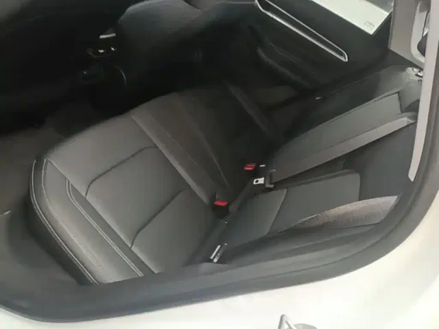 Geely Emgrand — Фото автомобиля 16