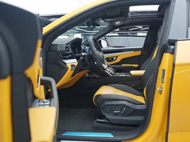 Lamborghini Urus — Фото автомобиля 7