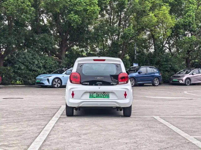 Roewe Clever — Фото автомобиля 5