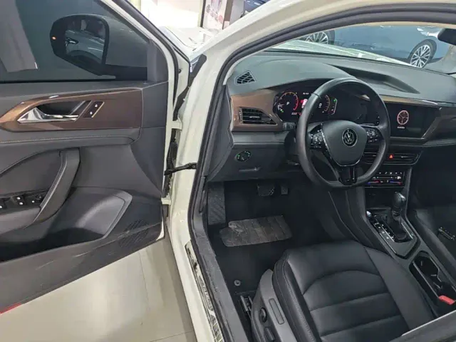 Volkswagen Tharu — Фото автомобиля 15