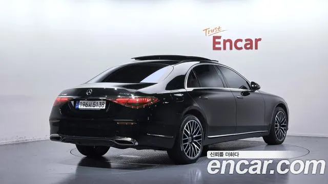 Mercedes-Benz S-Class — Фото автомобиля 2