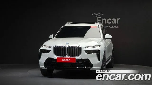 BMW X7 — Фото автомобиля 3