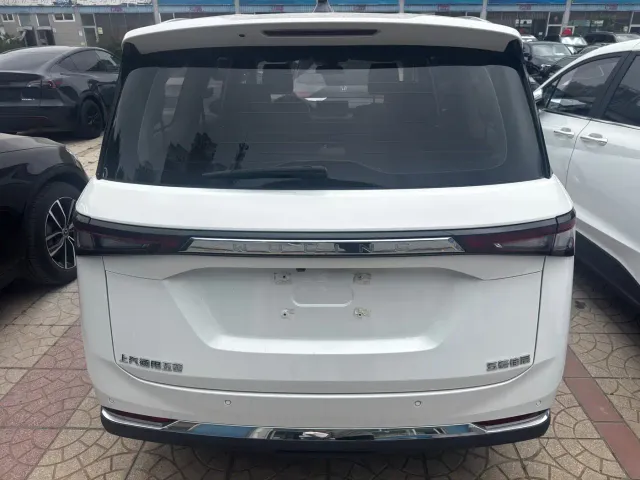 Wuling Jiachen — Фото автомобиля 16