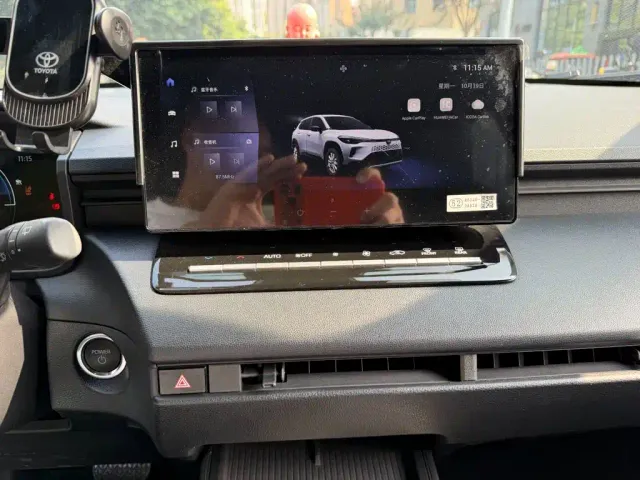 Toyota Corolla Cross — Фото автомобиля 10