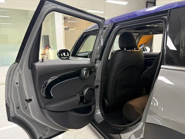 MINI Hatch — Фото автомобиля 13