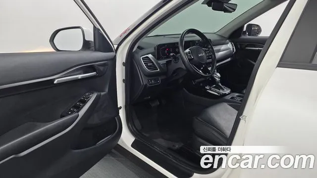 Kia Seltos — Фото автомобиля 15