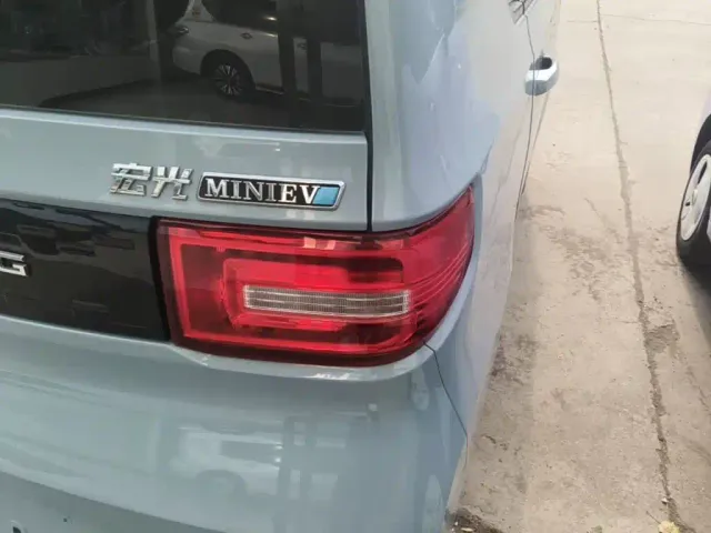 Wuling Hongguang Mini EV — Фото автомобиля 7