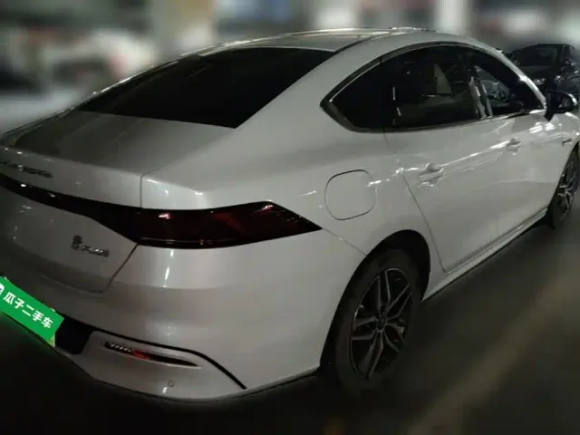 BYD Qin PLUS — Фото автомобиля 6