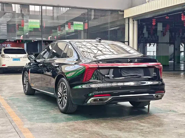 Hongqi H5 — Фото автомобиля 13
