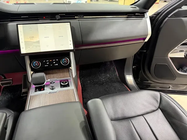 Land Rover Range Rover — Фото автомобиля 15