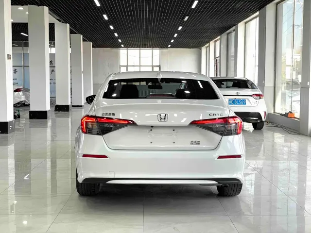 Honda Civic — Фото автомобиля 14