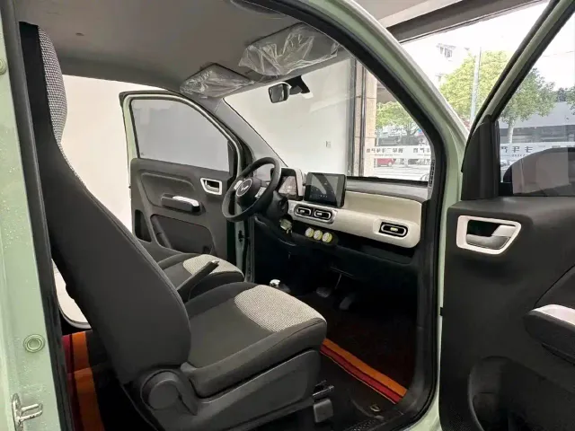 Wuling Hongguang Mini EV — Фото автомобиля 4
