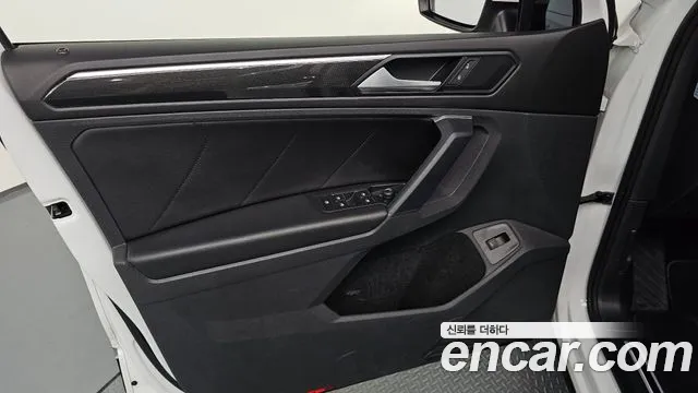 Volkswagen Tiguan Tiguan 2 поколение 2.0 TDI Prestige — Фото автомобиля 23
