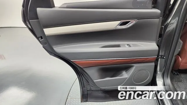 Genesis GV80 — Фото автомобиля 25