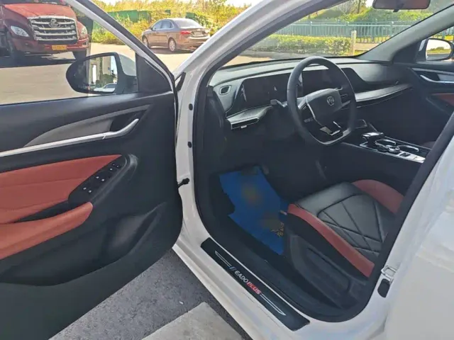 Changan Eado — Фото автомобиля 15