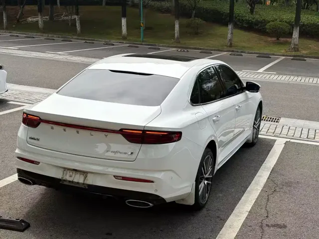 Geely Xingrui — Фото автомобиля 12