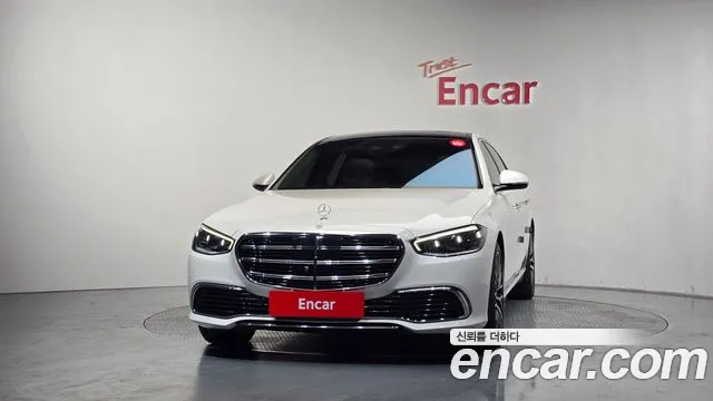 Mercedes-Benz S-Class — Фото автомобиля 3