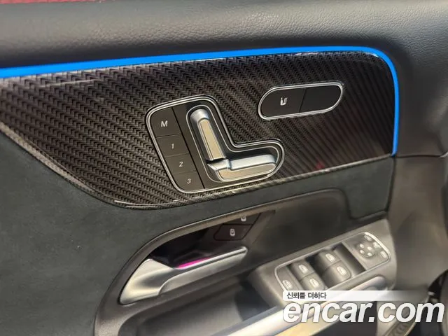 Mercedes-Benz GLB-Class — Фото автомобиля 15