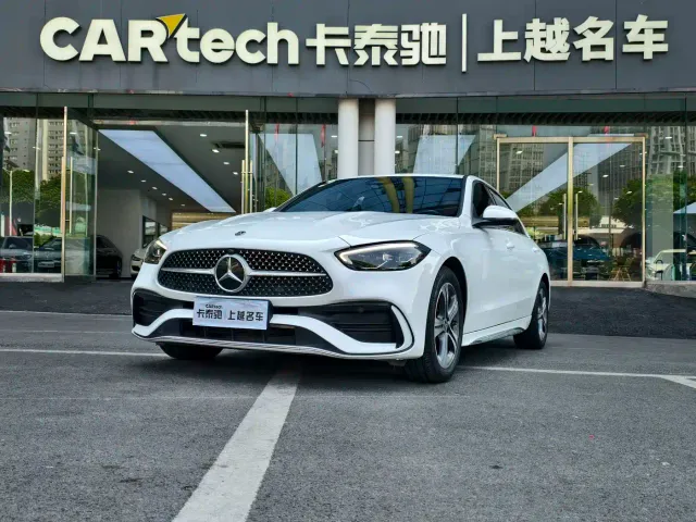 Фотография автомобиля — Mercedes-Benz C-Class