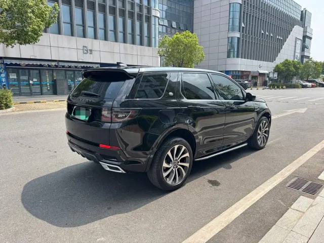 Land Rover Discovery Sport — Фото автомобиля 6