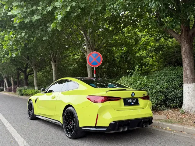 BMW M4 — Фото автомобиля 14