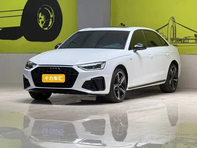 Фотография автомобиля — Audi A4L